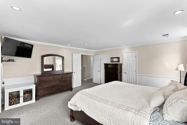702 MOUNT HOLLY PL NE, Leesburg, VA 20176