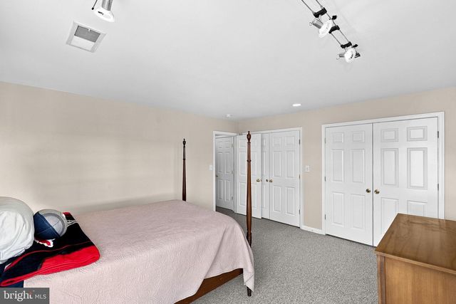702 MOUNT HOLLY PL NE, Leesburg, VA 20176