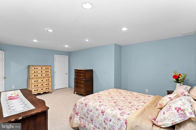 702 MOUNT HOLLY PL NE, Leesburg, VA 20176