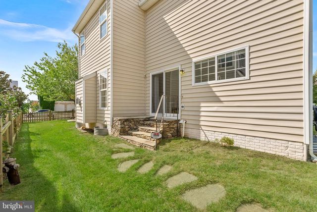 702 MOUNT HOLLY PL NE, Leesburg, VA 20176