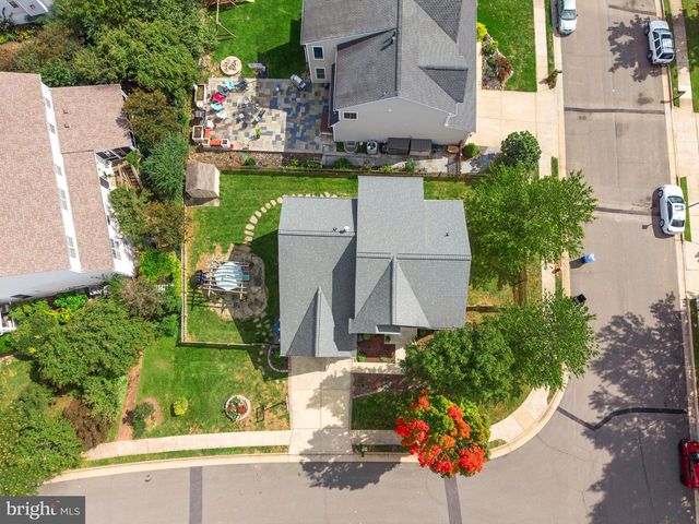 702 MOUNT HOLLY PL NE, Leesburg, VA 20176