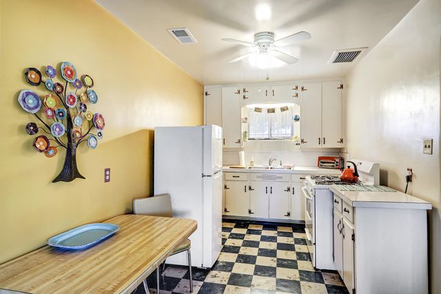 2930 Jefferson Street NE, Albuquerque, NM 87110