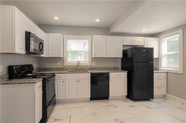 3411 Agnes Avenue, Kansas City, MO 64128