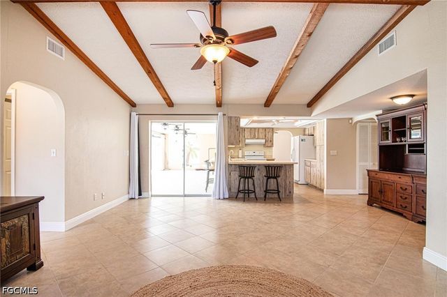 3929 SE 10th AVE, Cape Coral, FL 33904