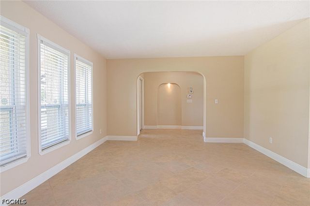 3929 SE 10th AVE, Cape Coral, FL 33904