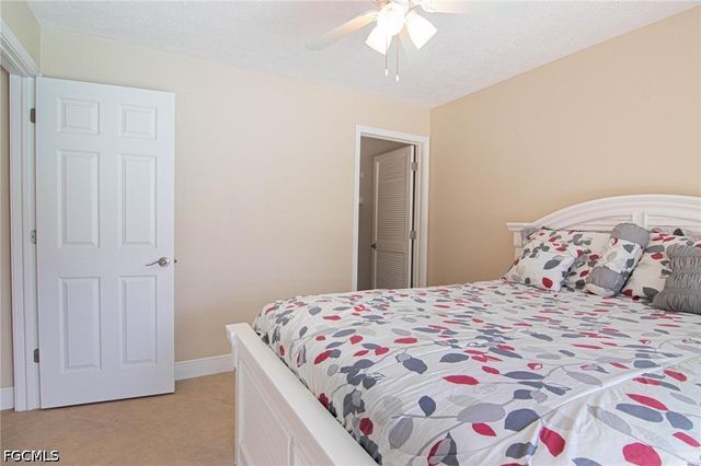 3929 SE 10th AVE, Cape Coral, FL 33904