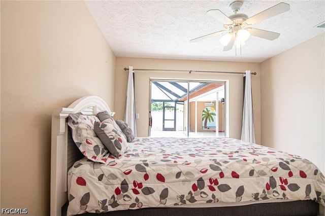 3929 SE 10th AVE, Cape Coral, FL 33904