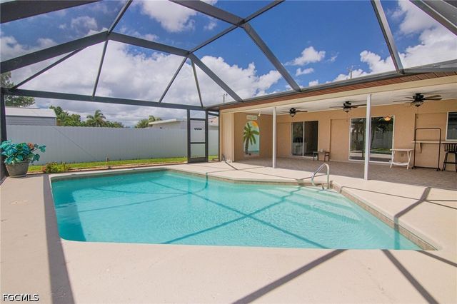 3929 SE 10th AVE, Cape Coral, FL 33904