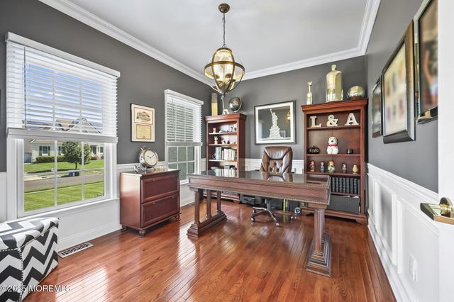 20 Courtney Court, Freehold, NJ 07728