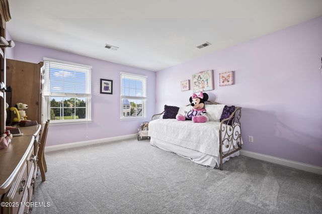 20 Courtney Court, Freehold, NJ 07728