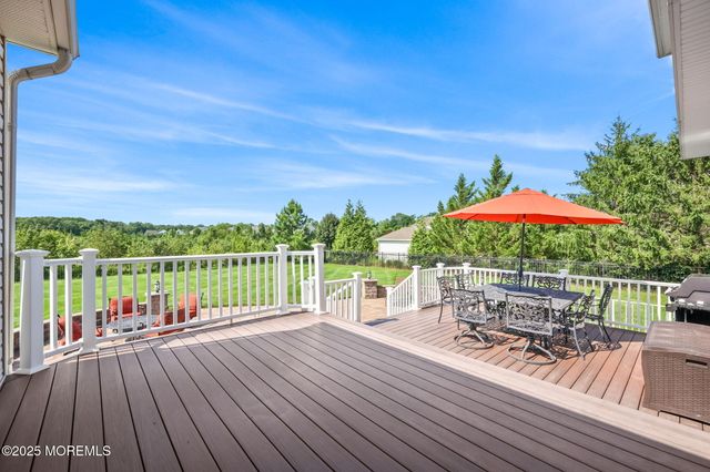 20 Courtney Court, Freehold, NJ 07728