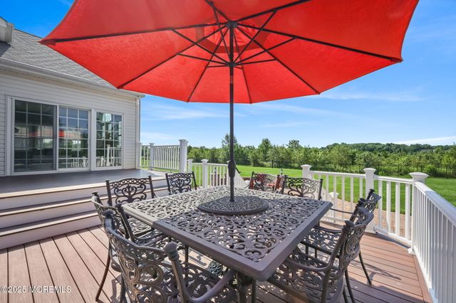 20 Courtney Court, Freehold, NJ 07728