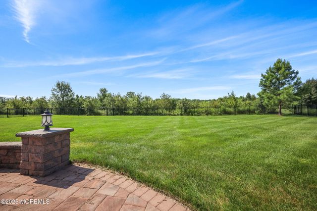 20 Courtney Court, Freehold, NJ 07728