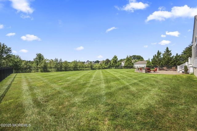 20 Courtney Court, Freehold, NJ 07728