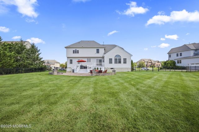 20 Courtney Court, Freehold, NJ 07728
