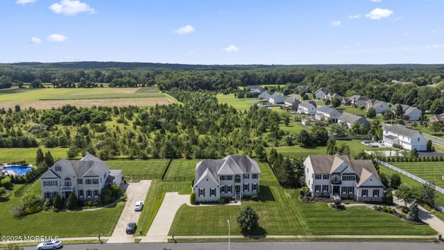 20 Courtney Court, Freehold, NJ 07728