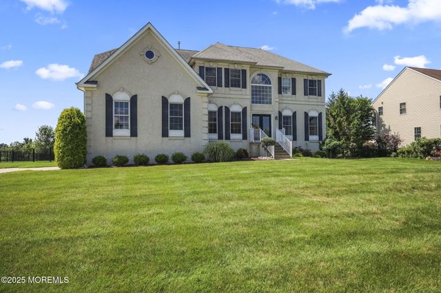 20 Courtney Court, Freehold, NJ 07728