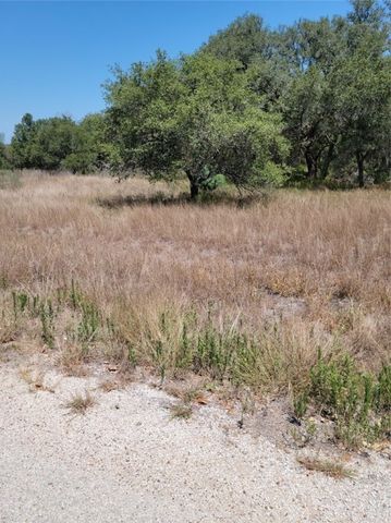 12 Post Oak Road, Inez, TX 77968