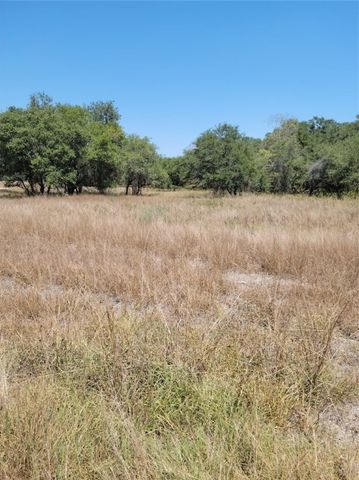 12 Post Oak Road, Inez, TX 77968