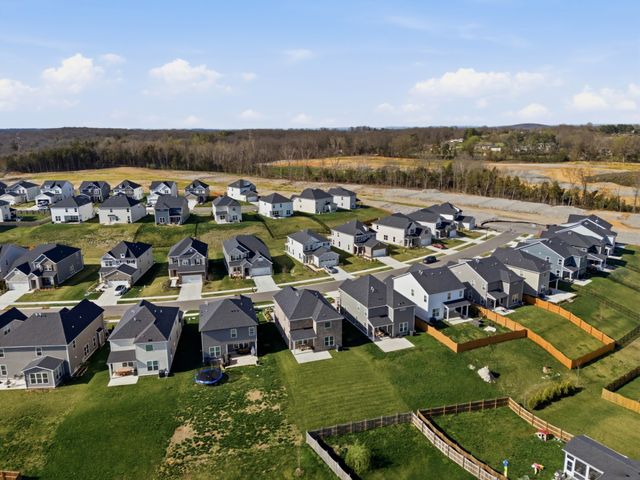 1219 Shady Pines Dr, Mount Juliet, TN 37122