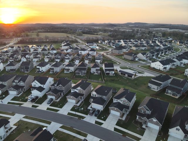 1219 Shady Pines Dr, Mount Juliet, TN 37122