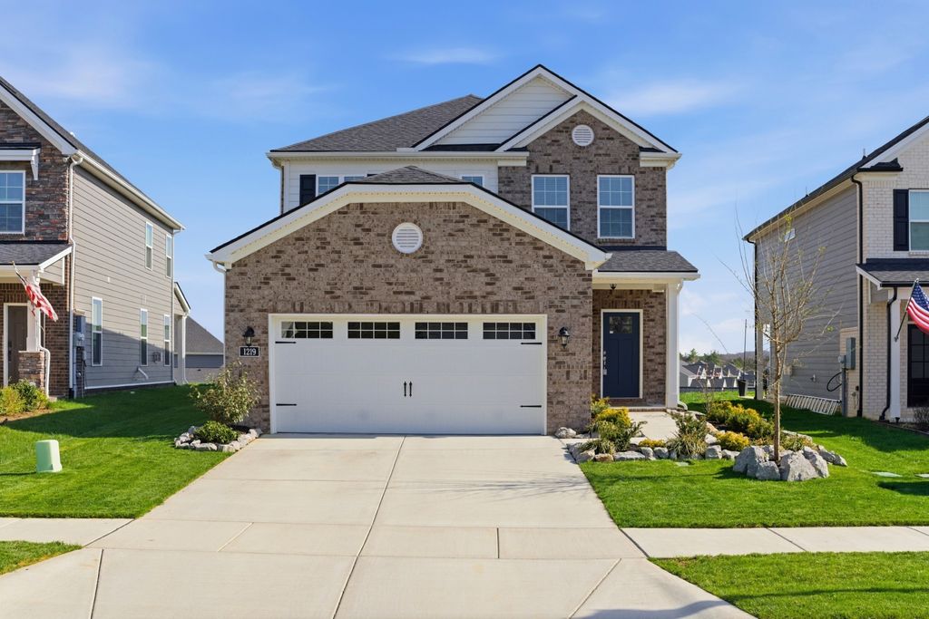 1219 Shady Pines Dr, Mount Juliet, TN 37122