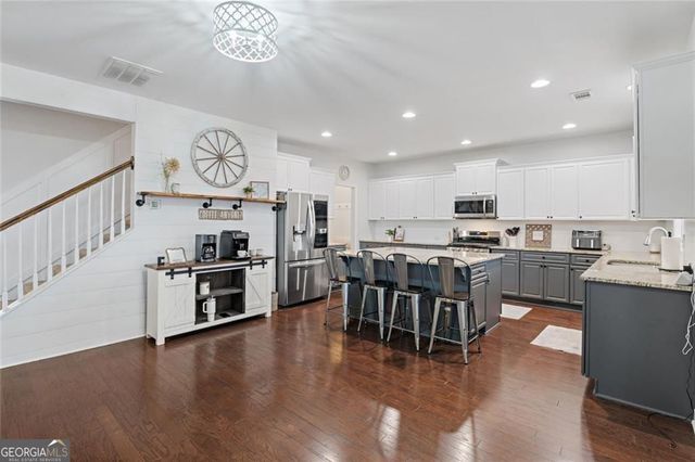 6263 Cedar Spring Lane, Hoschton, GA 30548