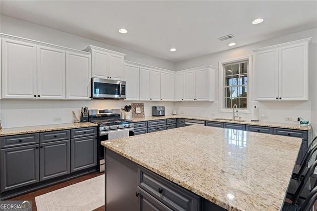 6263 Cedar Spring Lane, Hoschton, GA 30548