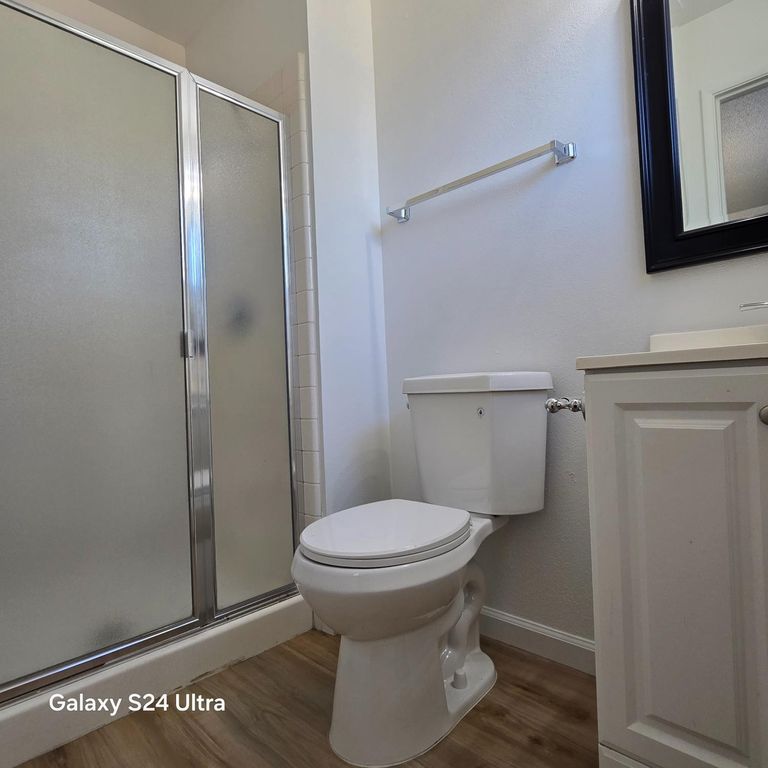 Image 13 of property listing at 2558 S Backer Avenue, Fresno, CA 93725
