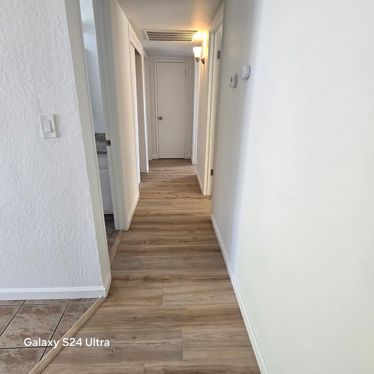 Image 7 of property listing at 2558 S Backer Avenue, Fresno, CA 93725