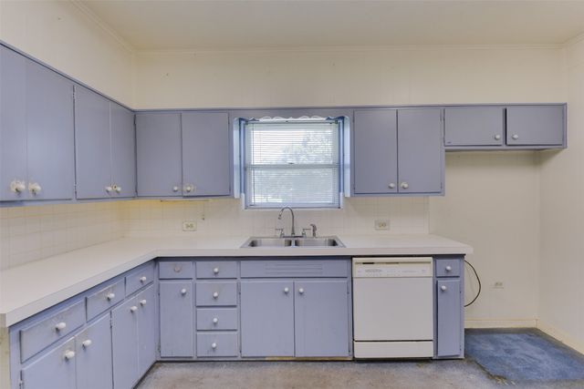 2408 Garden Lane, Arlington, TX 76015