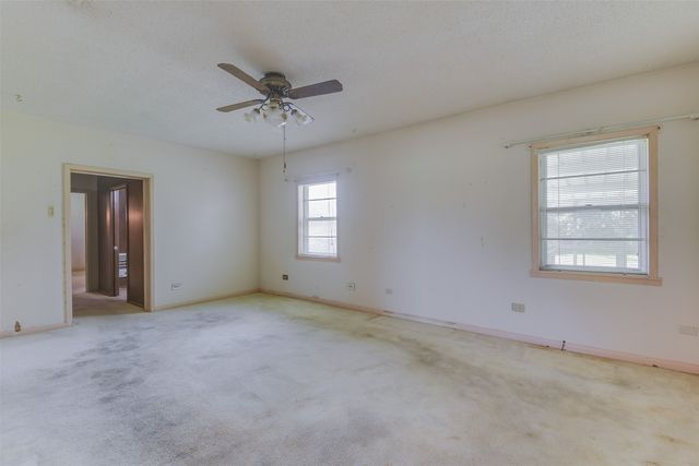 2408 Garden Lane, Arlington, TX 76015