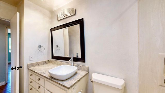 1902 Wisconsin Street NE, Albuquerque, NM 87110