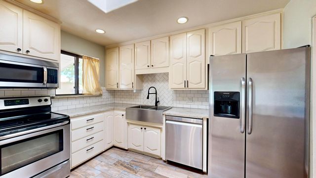1902 Wisconsin Street NE, Albuquerque, NM 87110