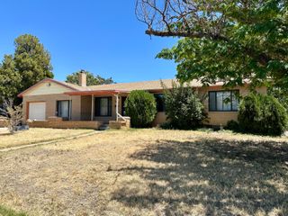 1902 Wisconsin Street NE, Albuquerque, NM 87110