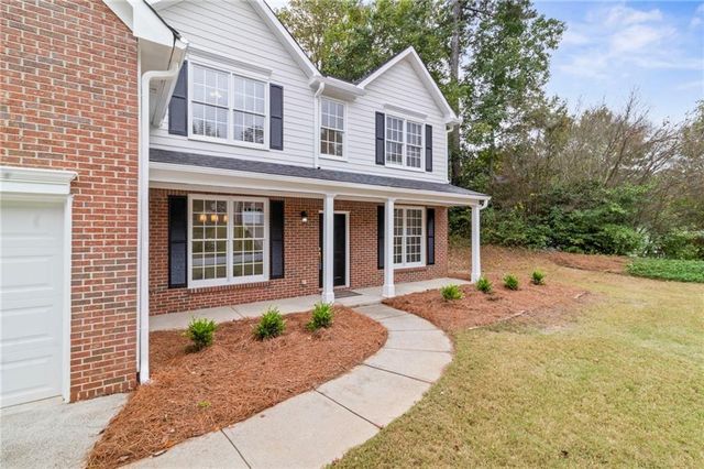 1554 Clydesdale Court, Suwanee, GA 30024