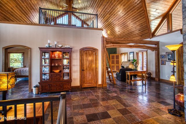 1129 Grandview Way, Jamestown, TN 38556