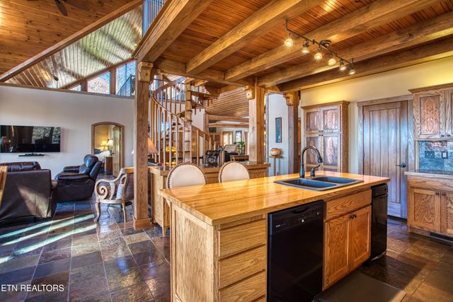 1129 Grandview Way, Jamestown, TN 38556