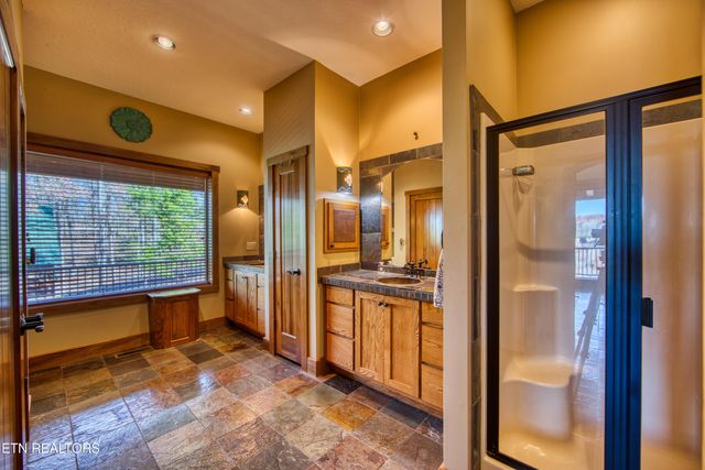 1129 Grandview Way, Jamestown, TN 38556