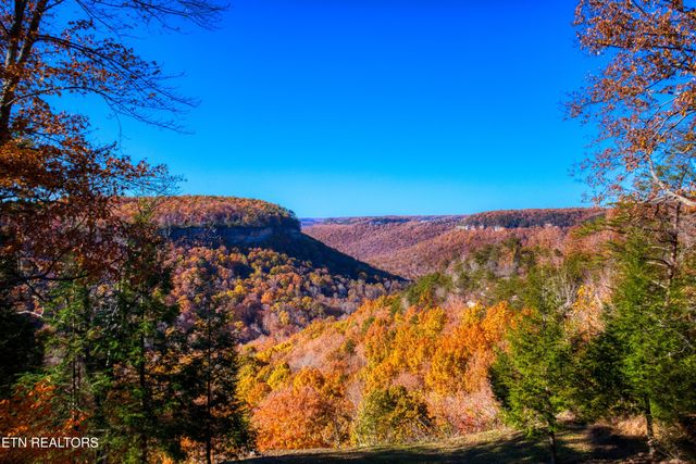 1129 Grandview Way, Jamestown, TN 38556