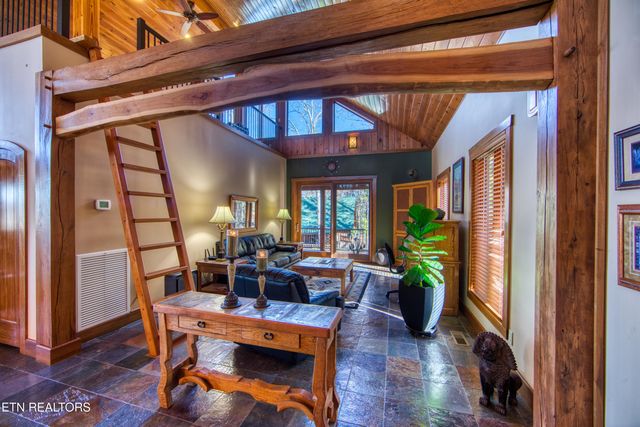 1129 Grandview Way, Jamestown, TN 38556