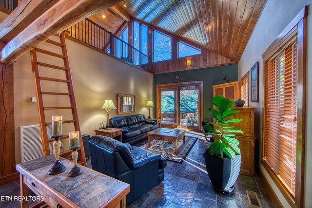 1129 Grandview Way, Jamestown, TN 38556