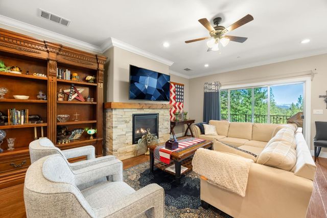 6225 Green Ridge Dr, Foresthill, CA 95631