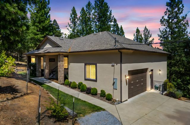 6225 Green Ridge Dr, Foresthill, CA 95631