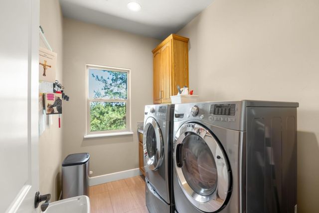 6225 Green Ridge Dr, Foresthill, CA 95631