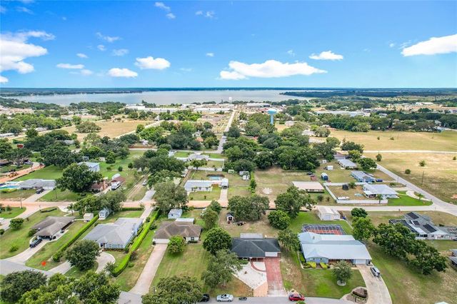 668 WOOD AVENUE, Frostproof, FL 33843