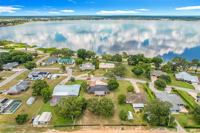 668 WOOD AVENUE, Frostproof, FL 33843