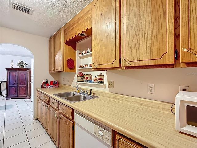 668 WOOD AVENUE, Frostproof, FL 33843