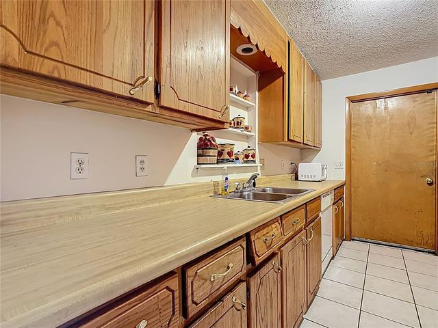 668 WOOD AVENUE, Frostproof, FL 33843