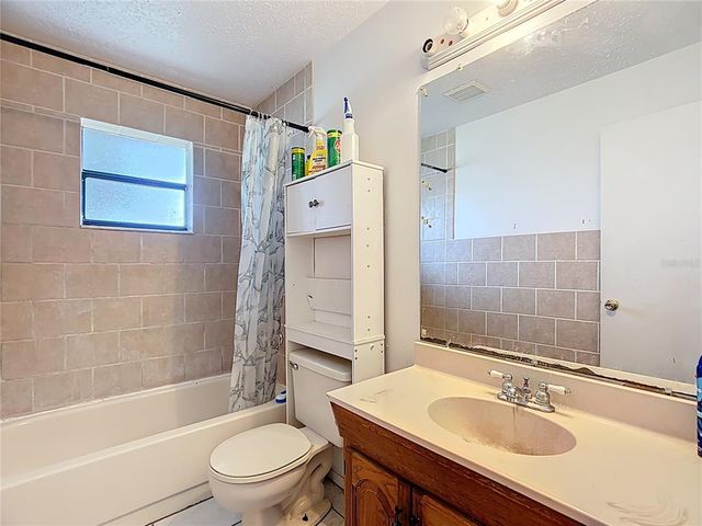 668 WOOD AVENUE, Frostproof, FL 33843